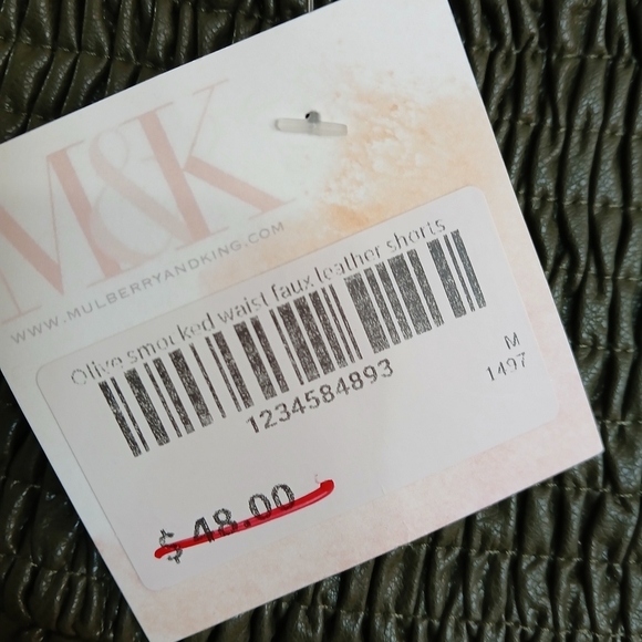 TCEC Vegan Leather Shorts | Olive Green Smocked Waist | High Rise | Size M NWT - Picture 6 of 6